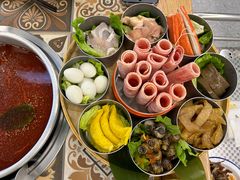 -顶上头·螺蛳火锅(五一新村店)