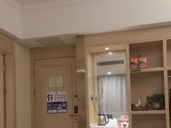 -维也纳酒店(重庆西站巴国城店)