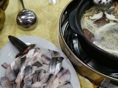 -濠轩阁特色生蚝火锅(水湾路店)