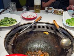 -雪乡人家东北菜·铁锅炖一切(高斯路店)