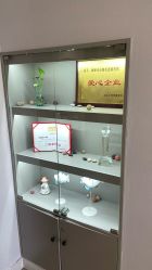 -咪咪专业脱毛连锁机构