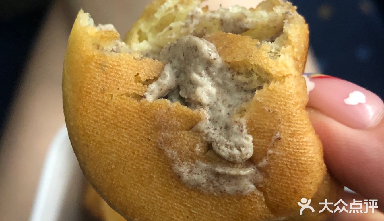 就好吃到...我在高铁上没忍住吃完了[调皮]