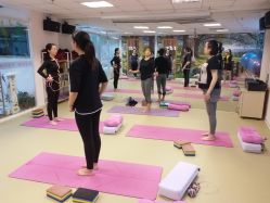 -爱尔乐美孕产瑜伽·普拉提