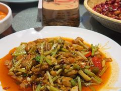 -万重锦·人文川菜馆(骡马市店)