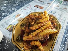 -郑三炮名小吃(公馆老街店)