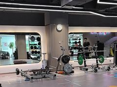 -英派斯健身旗舰店(海信国际中心馆)