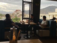 -平措康桑·和牛自助观景餐厅(布达拉宫店)