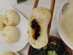 -李与白包子铺(桐梓林店)