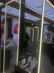 -藤野造型烫发染发