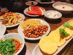 小菜-东巴人鱼豆花火锅(幸福街店)