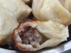 -黄阿姨锅贴大王(万航渡路店)