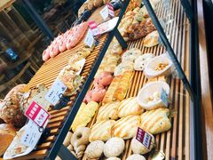 -焙丽拾光(麦凯乐直营店)