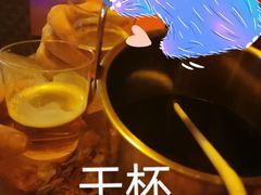 -Helens海伦司小酒馆(上海疁城新天地店)