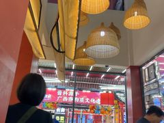 -刘姐啤酒鱼民族演艺餐厅(西街总店)