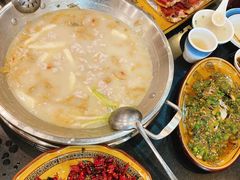 -老来福·非遗酸汤兔(凯旋路店)