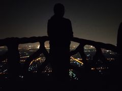 -鬼笑石后山停车场
