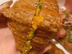 金丝蛋黄可颂-月枫堂(长春这有山店)