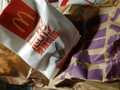 -麦当劳(轻轨曹杨路店)