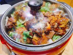 -吉吉向上炭烤鸡肉煲(西小区店)