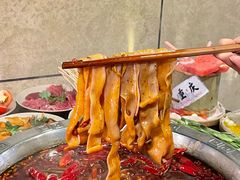 -洞亭火锅(防空洞总店)
