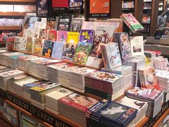 -西西弗书店&矢量咖啡(凯德晶萃广场店)