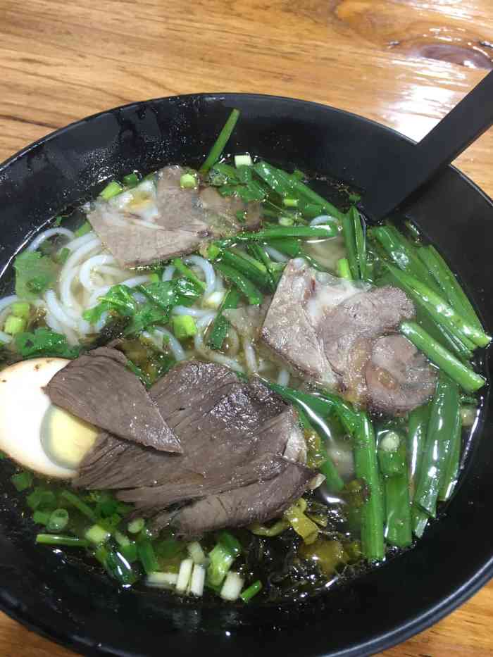 "资深外卖行家"经常叫的一家羊肉粉——羊小蛮