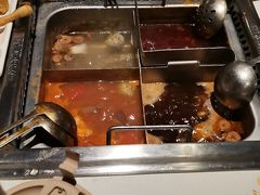 -海底捞火锅(长宁路龙之梦店)