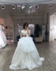 -派丽莫Pellimo原创设计婚纱品牌