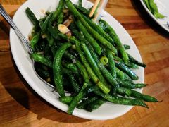 -TRIPLE 8 China Bar & Grill