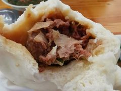 牛肉大葱包子-李小老烧饼(常营民族家园店)