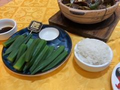 -天宝食坊·啫啫煲大排档(西华路店)