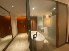 -三亚湾海居铂尔曼度假酒店