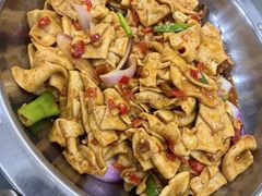 -八两八金·莱芜特色炒鸡(市南漳浦路店)
