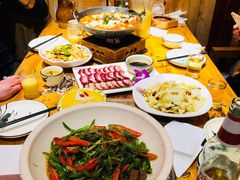 -老滇山寨•云南特色菜•地方菜•民族风情歌舞表演(金碧店)