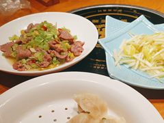 -娜仁图雅蒙古美食村(33小镇店)