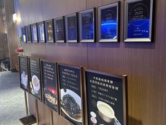 -忆江南·临江鱼馆