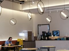 大堂-HELLO 27 意面·沙拉·帕尼尼