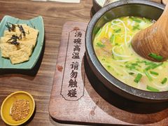 -良米山·云南野生菌过桥米线(上海首店)