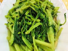 -鹏城人家海鲜酒家·23年老字号(较场尾店)