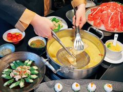 -鲜入唯煮·港式海鲜牛肉火锅(金宝街店)