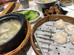 -馋三尺蟹粉小笼(人民广场店)