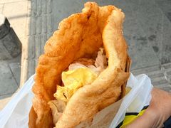 -小红车炸蛋葱油饼