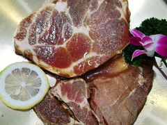 -臻牛烤肉