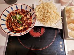 -黄记煌三汁焖锅(新佳丽江汉路店)