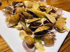 -东来菜馆•手抓海鲜家常菜•海鲜锅贴(鸽子窝店)