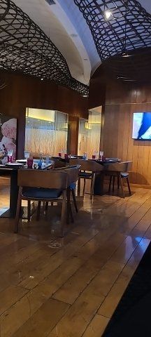 -新鲜特色餐厅(香格里拉大酒店)
