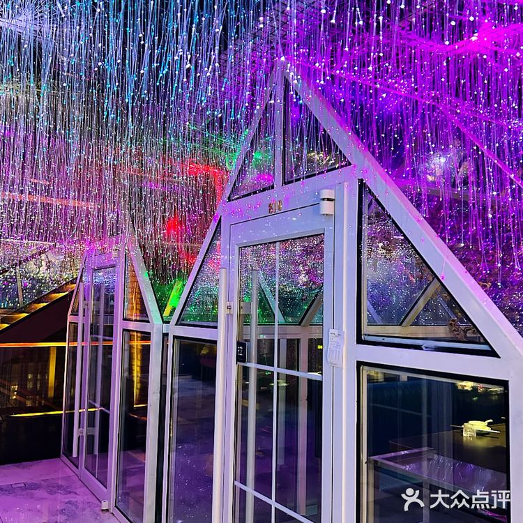谁还不知道这家超好吃的鲜榨椰浆鸡煲❓