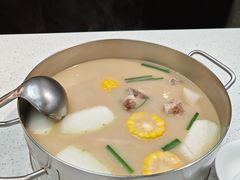 -肥仔文澳门猪骨煲(南京西路店)