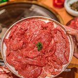 魔都联洋这边开了家金光闪闪的韩式烤肉！ 