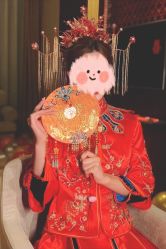 点击看大图 -GRACE KELLY婚纱与礼服(北京店)